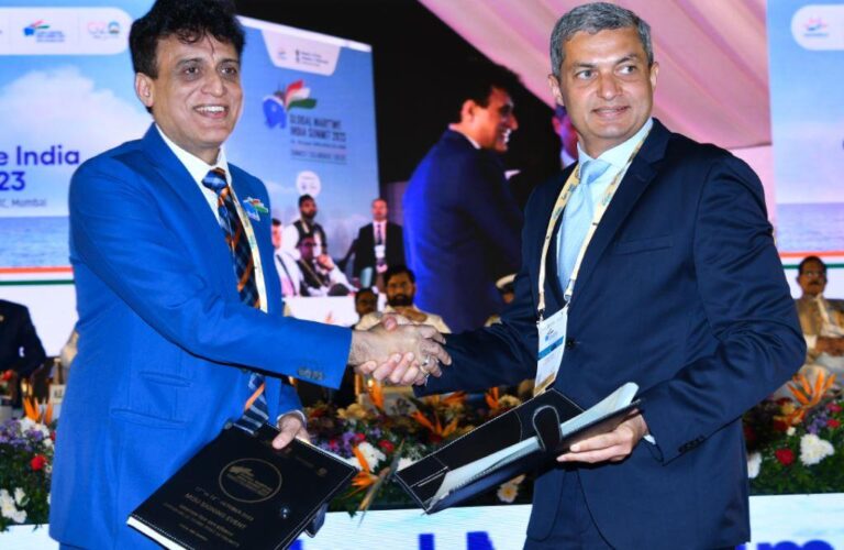 DP World and JNPT sings pact for co-developing Vadhvan Port